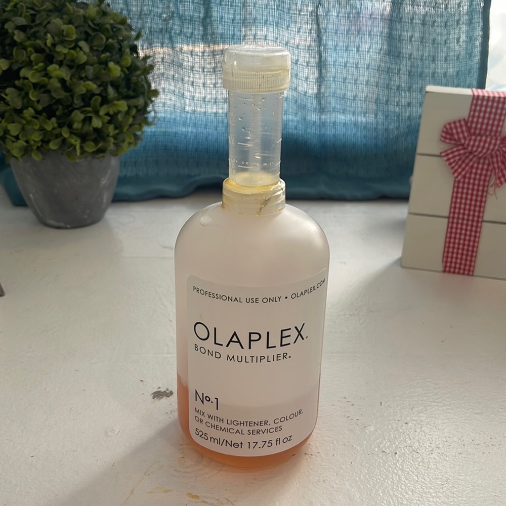 6onz still of olaplex number one . Not selling tag the store